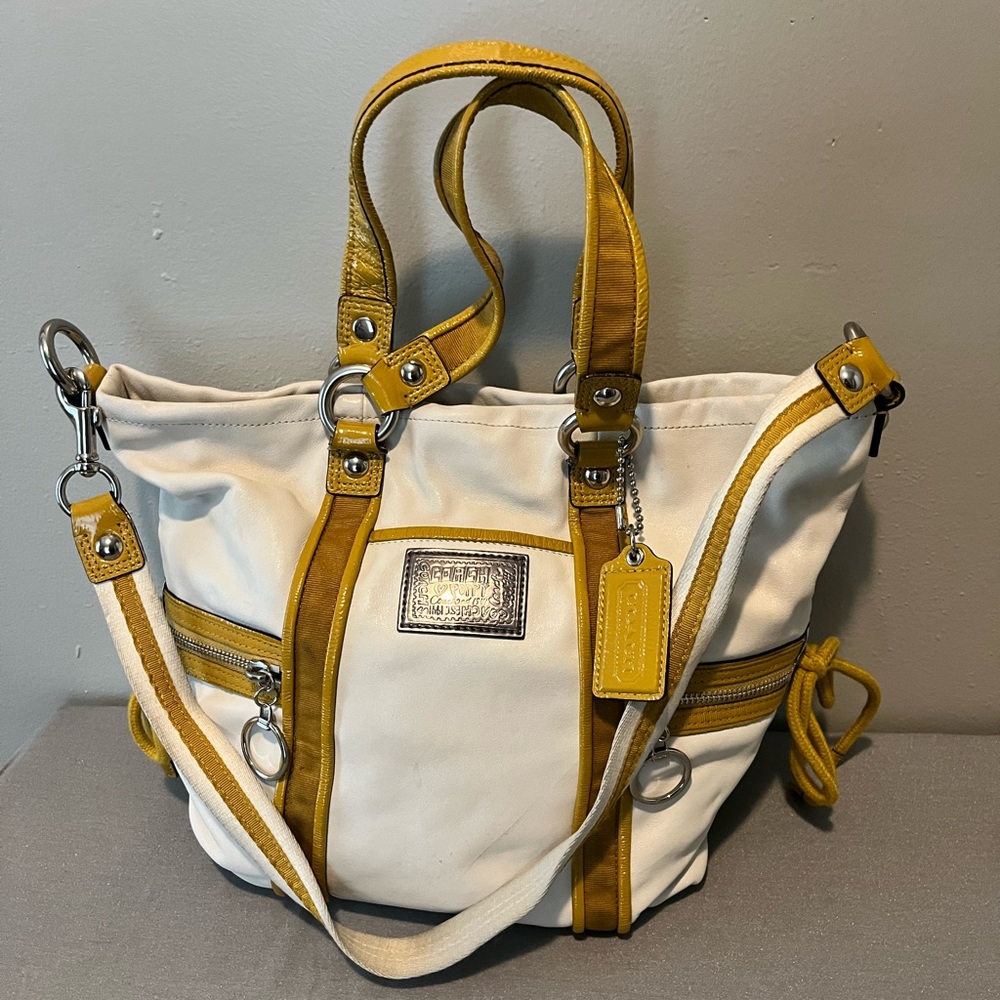 Coach white leather purse